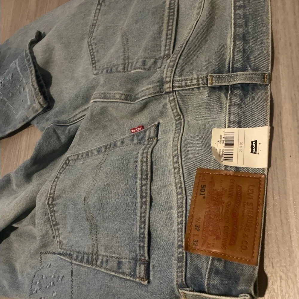 Levi's Men's Light Blue Patchwork Straight Jeans - Picture 3 of 4